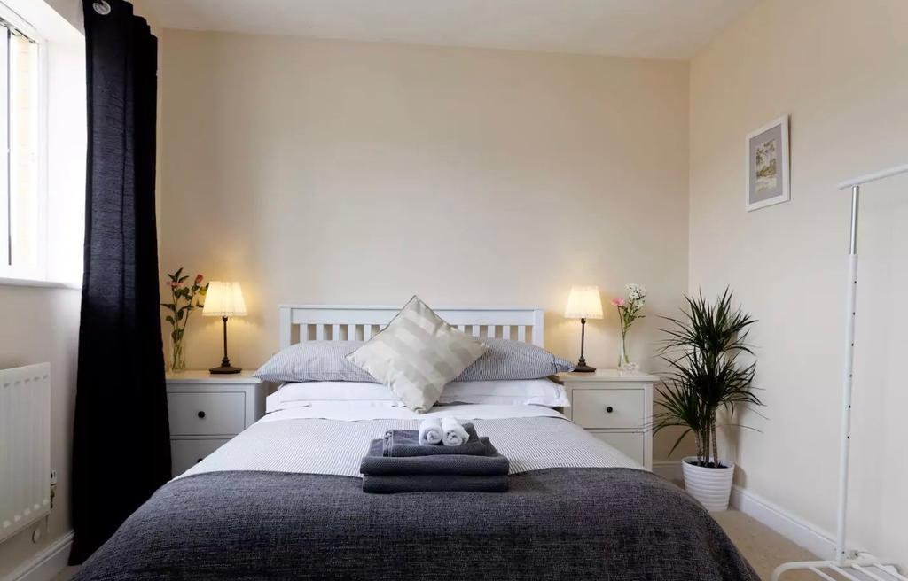 Lynbrook Grove Guesthouse ลอนดอน ภายนอก รูปภาพ