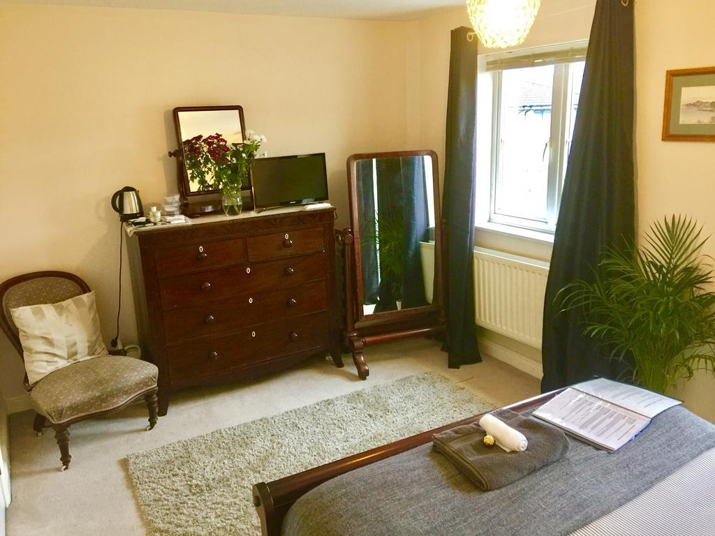 Lynbrook Grove Guesthouse ลอนดอน ภายนอก รูปภาพ